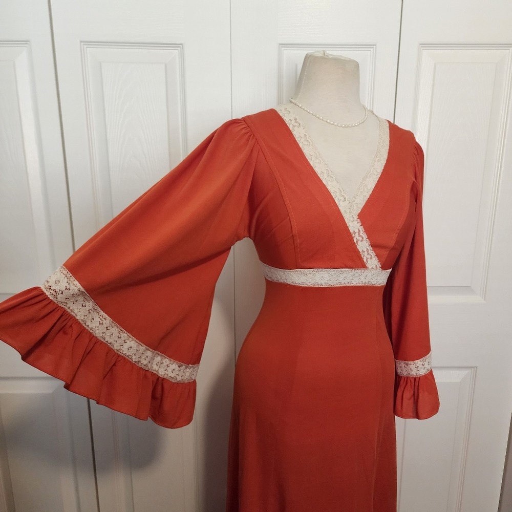 Vintage Rust & Cream Empire Wasit Prairie Lace Ruffle Bell Sleeved Dress - Picture 3 of 16